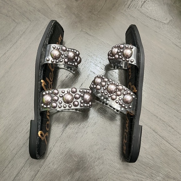 Sam Edelman Women Eleana Slip-On Textured Flat Sandals, Clear/Grey PVC - Picture 8 of 12